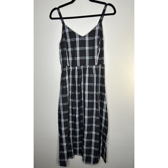 Old Navy Dresses & Skirts - Old Navy Women Black White Plald Casual Dress  Size Medium NWT